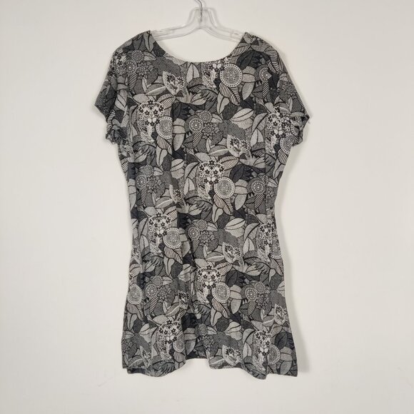 Floral Black and White Mini Dress - Picture 4 of 8